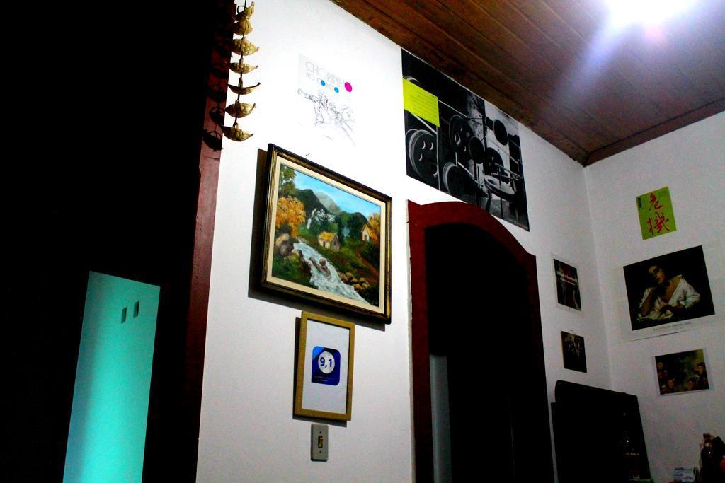 Barroco Hostel 欧鲁普雷图 外观 照片