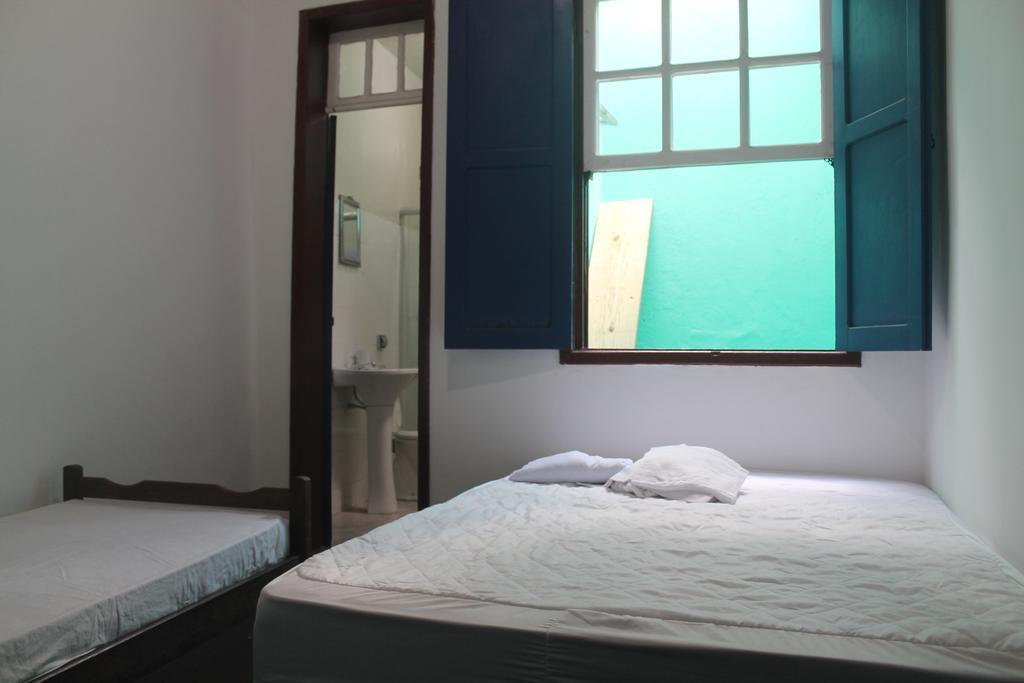 Barroco Hostel 欧鲁普雷图 外观 照片